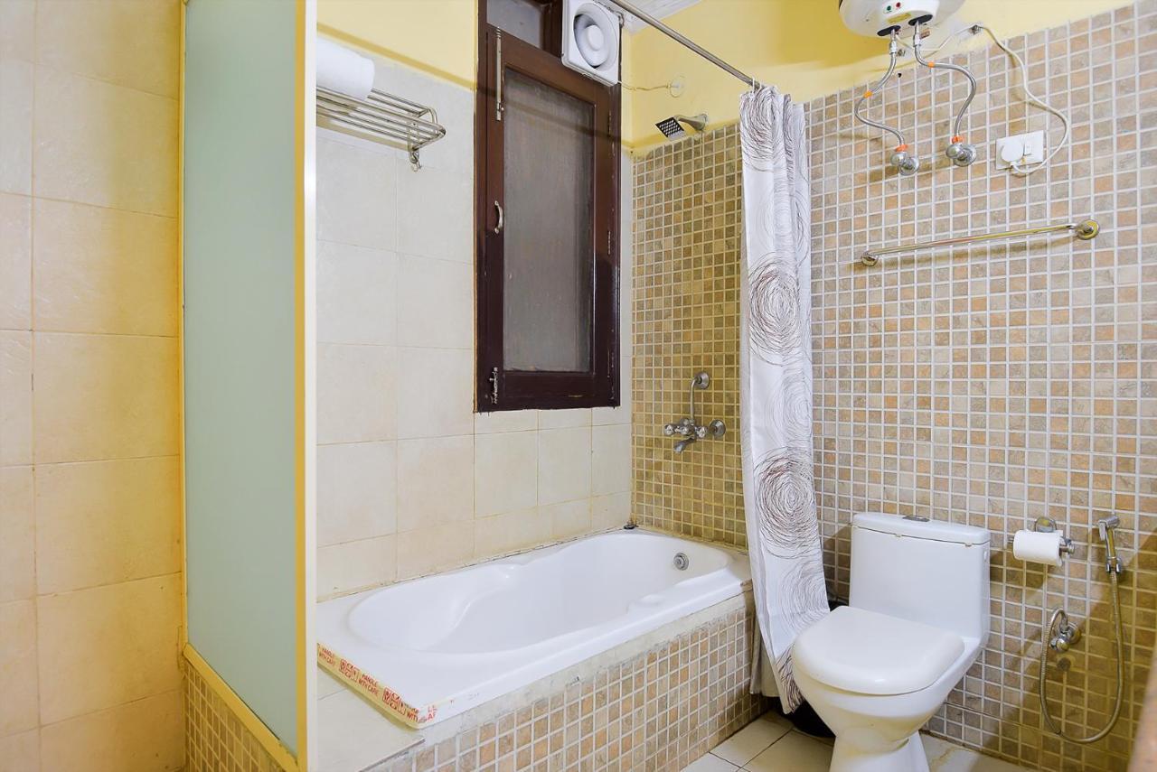 Studio Serviced Apartments Near Fortis Hospital 古尔冈 外观 照片